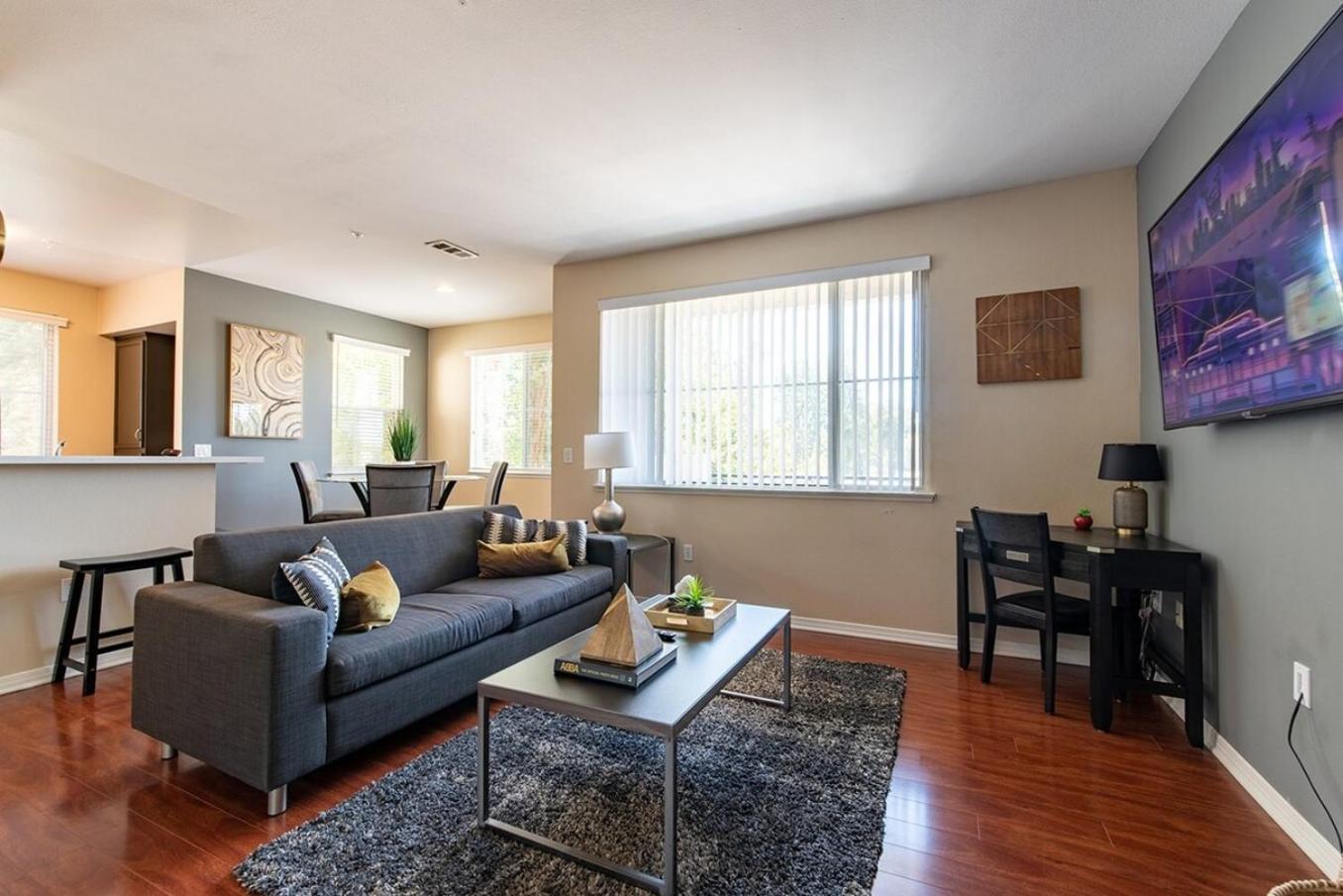 Apartment Modern Suitevipwifipool2 King Bedsac Santa Clarita